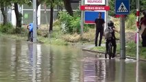 TEMPÊTE À KAYSERİ ; LES RUES ET LES RUES SONT REMPLIES D'EAU, LES REGARDS ONT ÉTÉ DÉPLACÉS