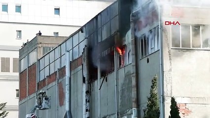 Incendie d'une usine dans la zone industrielle organisée d'İkitelli : 8 employés secourus