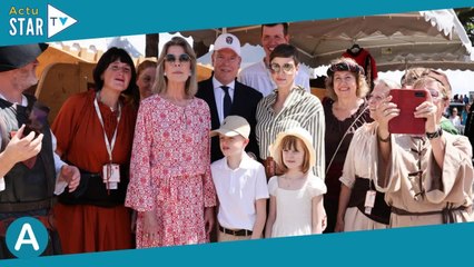 Gabriella de Monaco angélique avec son look champêtre : sortie en famille avec Caroline et Stéphanie