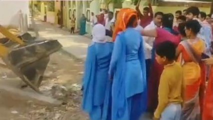 बालाघाट: शराब दुकान के लिए प्रशासन ने चलाया बुलडोजर,वार्डवासियों का फूटा गुस्सा