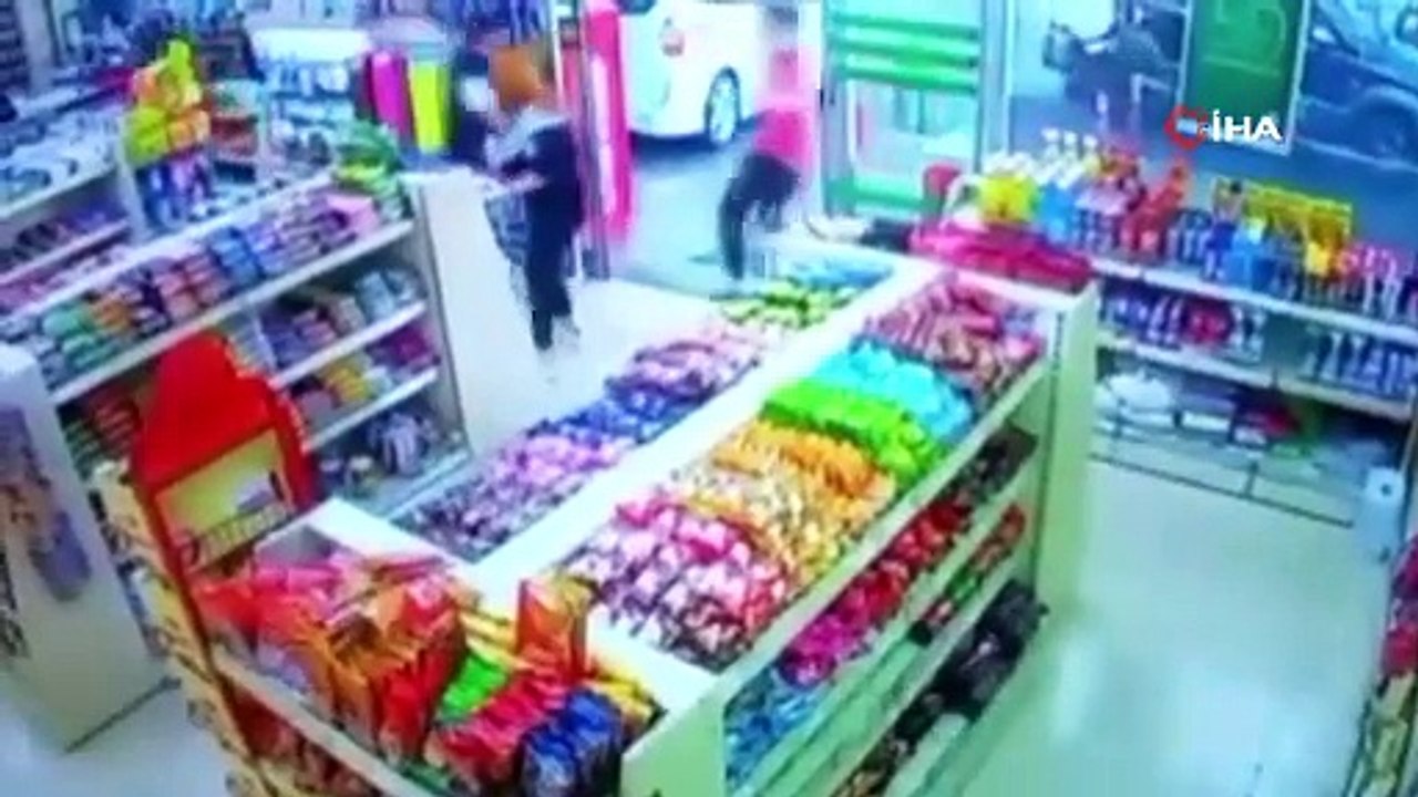 POMPALIYLA DEHŞETİ YAŞATTI!