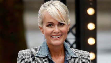 VOICI : "Tellement fière de toi" : Jade Hallyday diplômée, sa maman Laeticia émue aux larmes