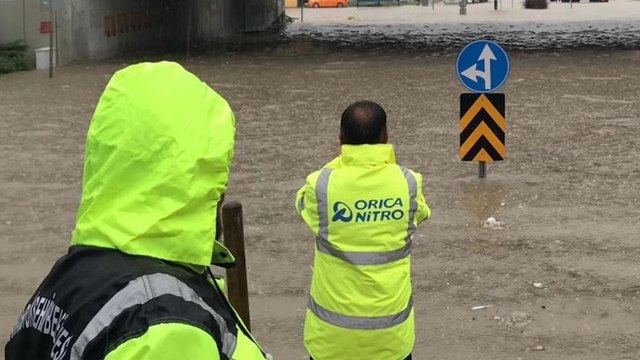 Ankara’yı sağanak vurdu: Başkent göle döndü