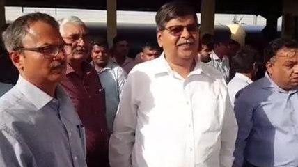 सारण: महाप्रबंधक का आश्वासन भी हुआ फेल, नहीं रूक रही एक भी ट्रेन, यात्रियों में आक्रोश