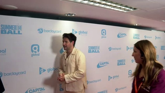 Niall Horan Reacts To Harry Styles Message