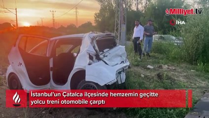 İstanbul’da yolcu treni hemzemin geçitte otomobile çarptı