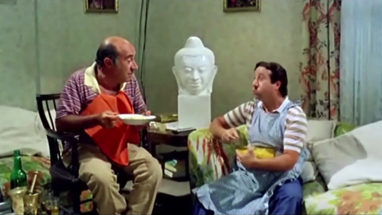 Alvaro Vitali - Guarda sto gran cornuto...cioe il cornuto sono io purtroppo - scene comiche divertenti dal film cult Il tifoso l arbitro e il calciatore 1983 Pierino