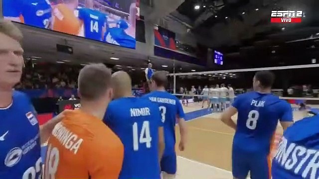 La Selección Argentina de Vóley derrotó 3 a 2 a Países Bajos