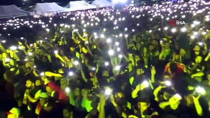 Gökhan Tepe Tekirdağ'da konser verdi