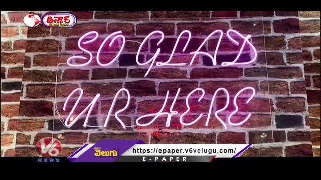 India's First Train Cafe At Bareilly | Uttar Pradesh | V6 Weekend Teenmaar