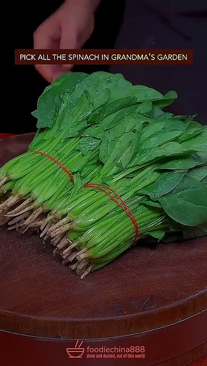 EASY VEGAN SPINACH SALAD RECIPE #veganrecipes #vegetarian #spinach #salad #chinesefood #cooking
