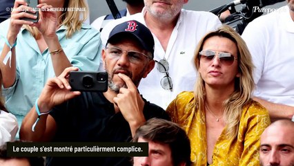 Download Video: Roschdy Zem et Sarah Lavoine : Rare sortie en amoureux, le couple tactile s'éclate à Roland-Garros