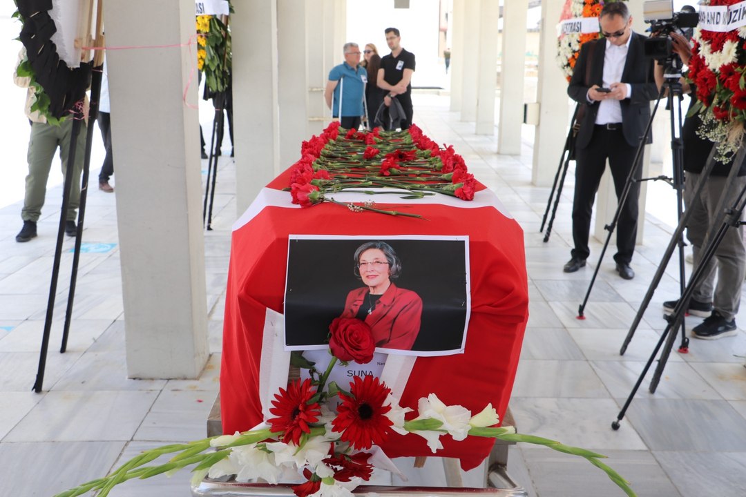 Devlet Sanatçısı Suna Kan için Kocatepe camiinde tören düzenlendi