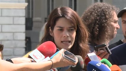 Download Video: Isa Serra pide a Yolanda Díaz que 