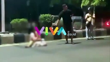 Ibu Bacok Kepala Anak Lalu Diseret ke Tengah Jalan