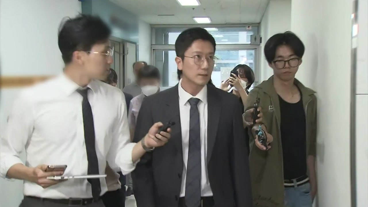 '민주당 돈봉투' 경선 컨설팅 업체 압수수색..."먹사연 자금 유입 정황" / YTN