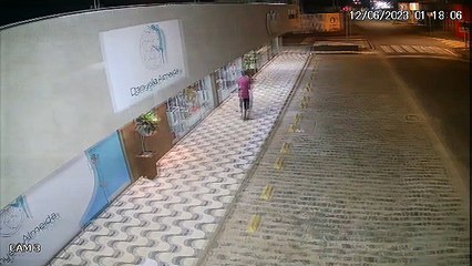 Criminoso arromba loja na Gruta e furta produtos