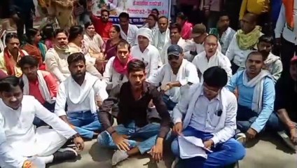 Men and women of Sahu community