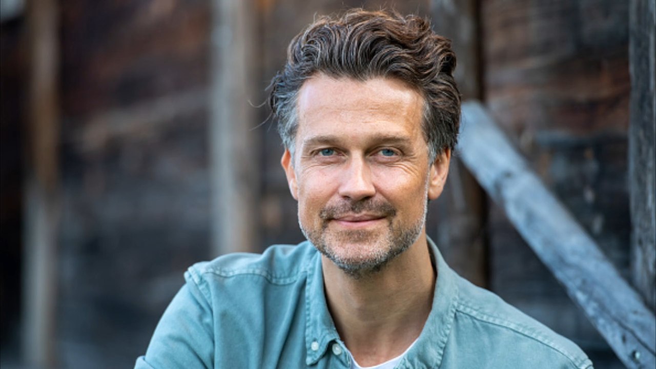 Wayne carpendale nach mückenstich in notaufnahme