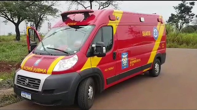 Carro vai parar em barranco e quase capota às margens da BR-369