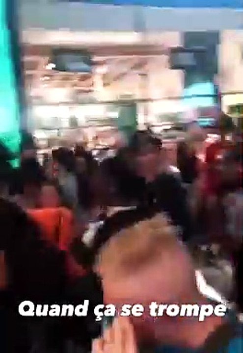 Un sosie de Jul provoque un mouvement de foule par erreur
