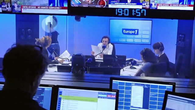 ARCHIVES - Quand Silvio Berlusconi lançait La Cinq en France, en 1985