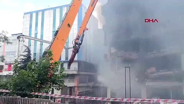 LA DESTRUCTION D'UN BATIMENT DE 6 ETAGES COMMENCE A IKITELLI-1