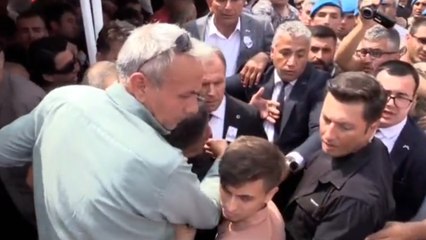 Şehit cenazesinde Atatürk’e rahmet okumayan imama tepki