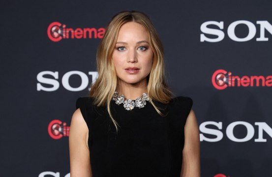 Jennifer Lawrence would 'totally' play Katniss Everdeen again