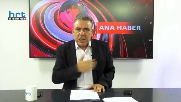Ana Haber sunucusu sesini duyurmak için canlı yayında bir anda soyunmaya başladı