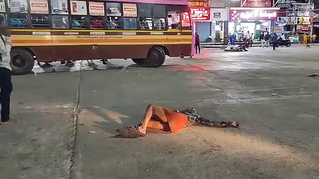 திருப்பூர் பேருந்து நிலையத்தில் ஹாயாக காற்று வாங்கும் ஆசாமிகள்; முகம் சுழிக்கும் பெண்கள், குழந்தைகள்