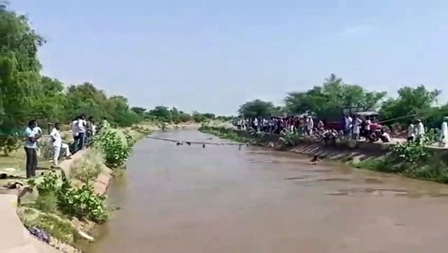Two youths who took bath in the canal died due to drowning