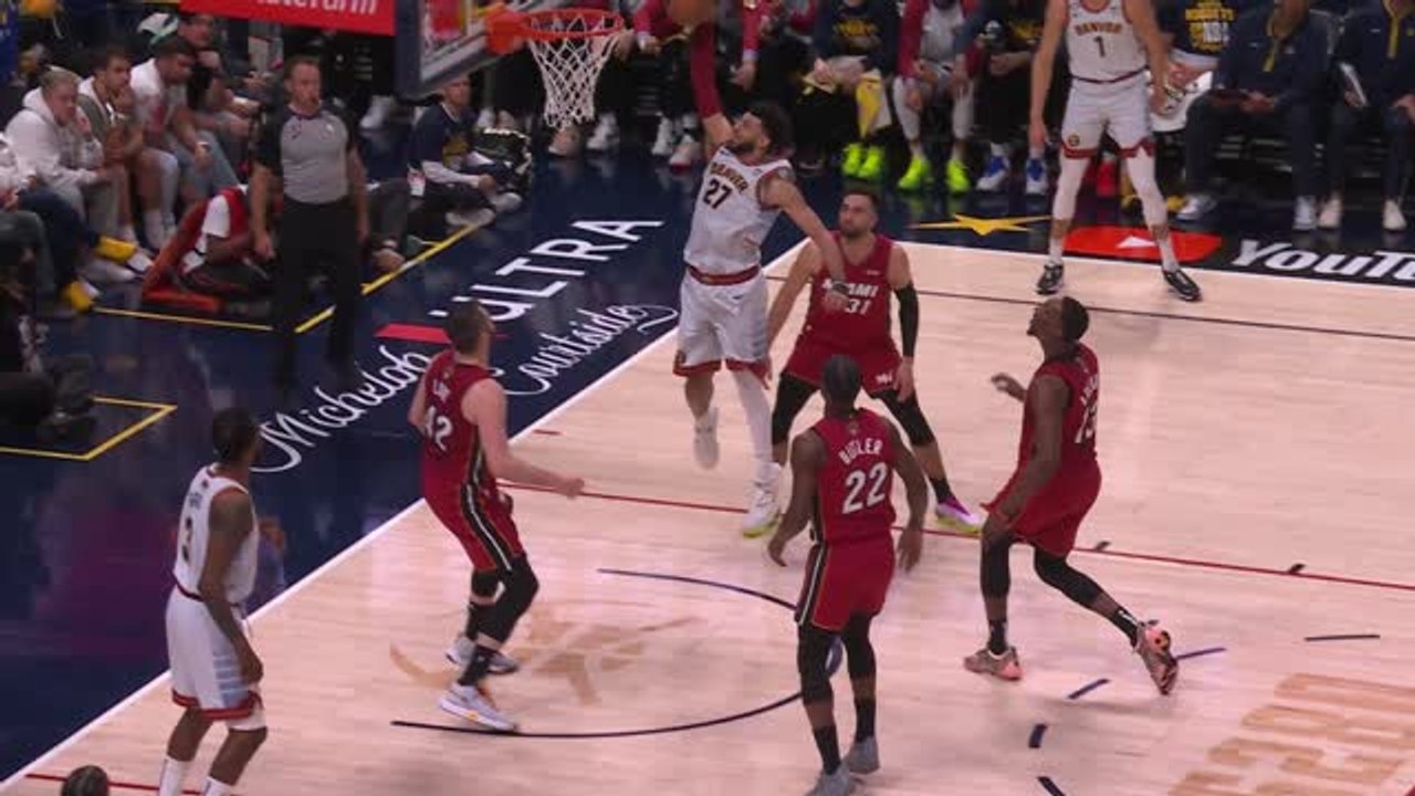 Nuggets-star jamal murray mit spektakulärem dunk