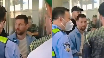 VIDEO: रोमांचक मैच के बीच में आ गईं तीन गाय, भगाने में जुटे खिलाड़ी और अंपायर, दर्शकों की छूटी हंसी