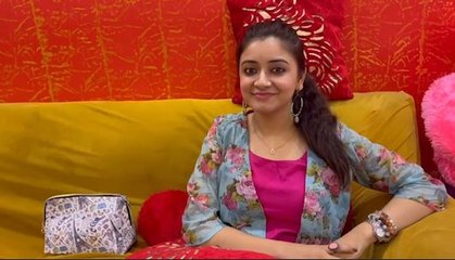 একগুচ্ছ হজমি গুলি! এছাড়া আর কী পাওয়া গেল মুকুটের দোলের ব্যাগে?