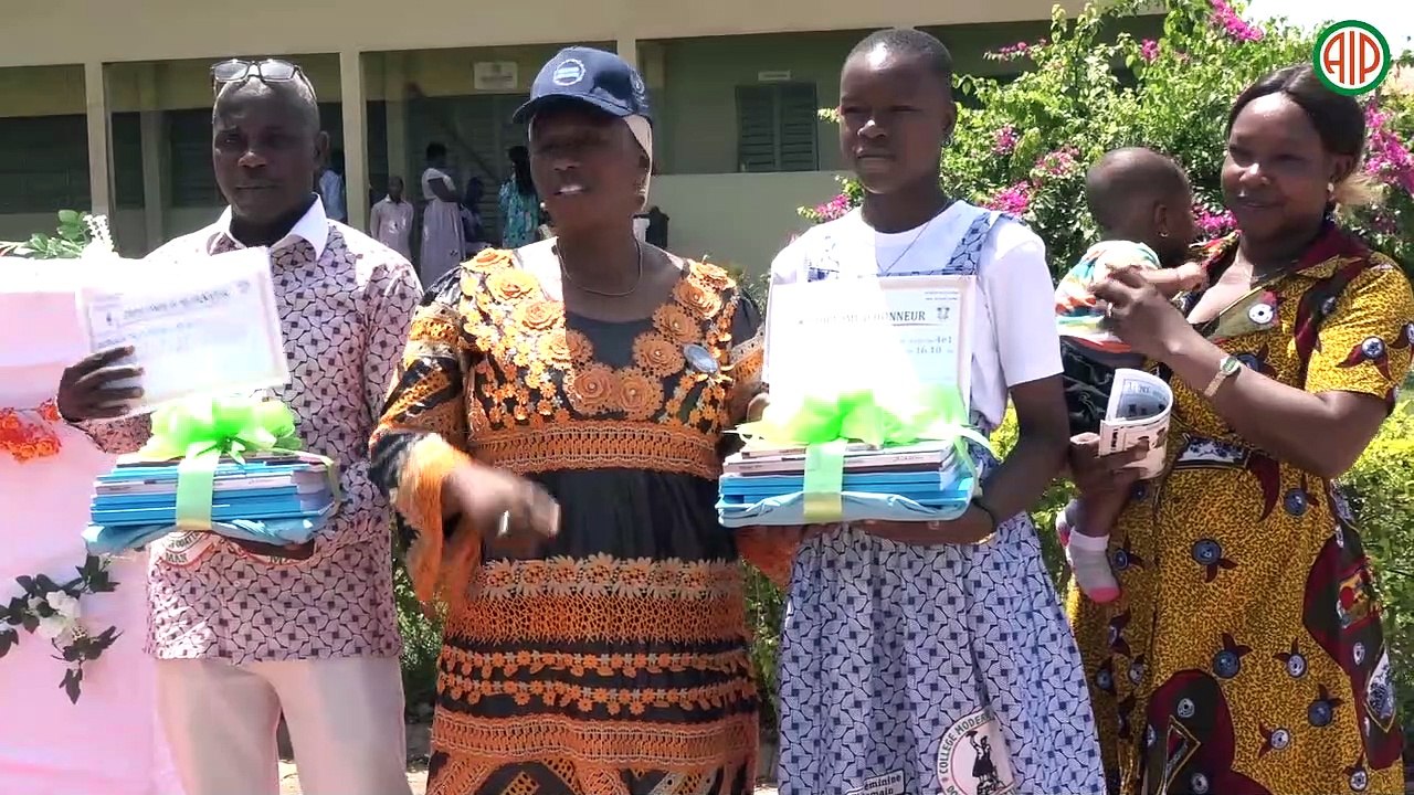 Région- Man /Journée de l’Excellence : les jeunes filles du Collège Dominique Ouattara de Man célébrées
