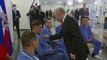 بوتين يزور مستشفى عسكريا في ضواحي موسكو ويقلّد جنوداً جرحى أوسمة