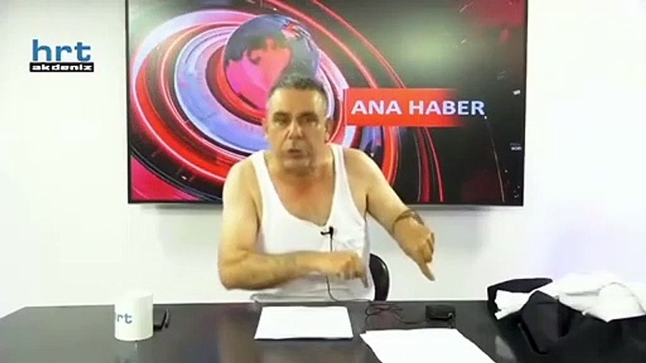 HRT TV sunucusu canlı yayında 'Hatay' için soyundu: Belki sesimizi duyarlar