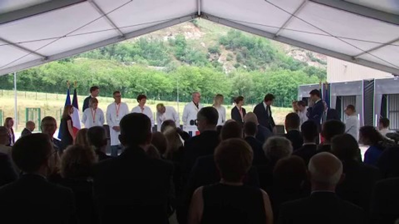 Relocalisation de la production de médicaments: suivez en direct le discours d'Emmanuel Macron