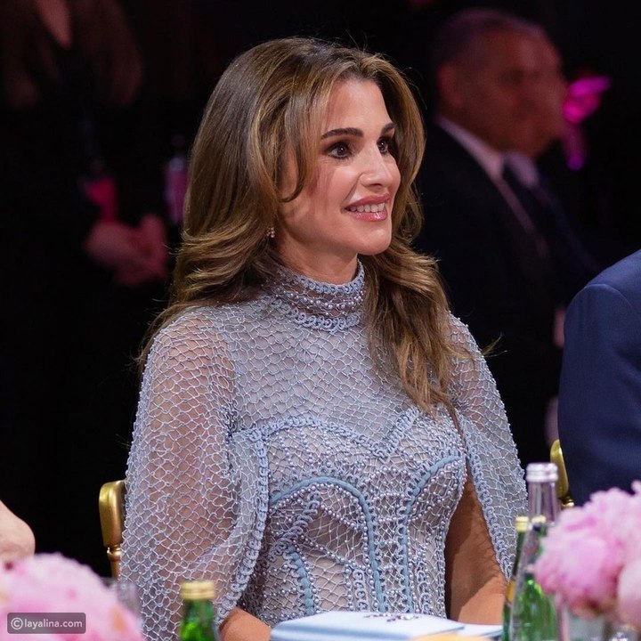 ماذا دار بين الملكة رانيا وطفلة ناجية من مرض السرطان