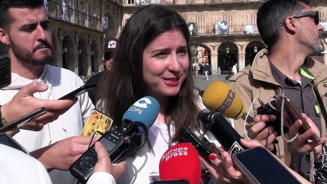 Salamanca incorpora mochilas 'quita-chicles' para la limpieza de sus calles