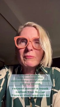 La romancière américaine Elizabeth Gilbert, autrice du best-seller Mange, prie, aime , annule la sortie de son nouvel ouvrage, dont l'intrigue prenait place en Russie: Ce n'est pas le moment ! - Regardez