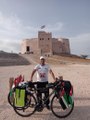 ما هي أسباب سفر أردني إلى الإمارات على دراجة هوائية لمدة 3 أشهر؟