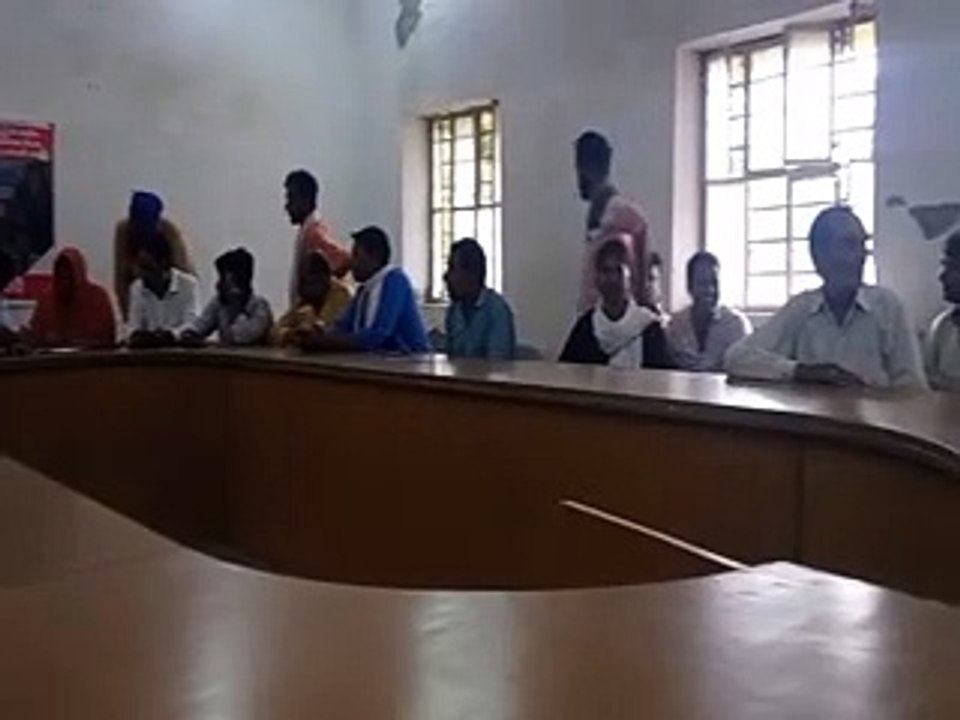 video:  सहकारी चीनी मिल चौराहे पर बन रहे ओवरब्रिज को लेकर उपखंड अधिकारी ने ली बैठक