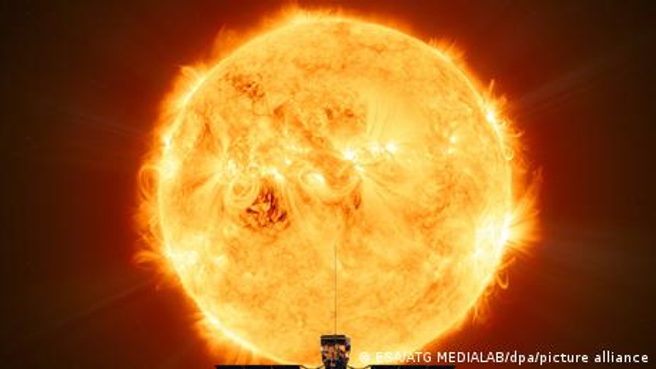 Wieviel Masse verliert die Sonne pro Sekunde?