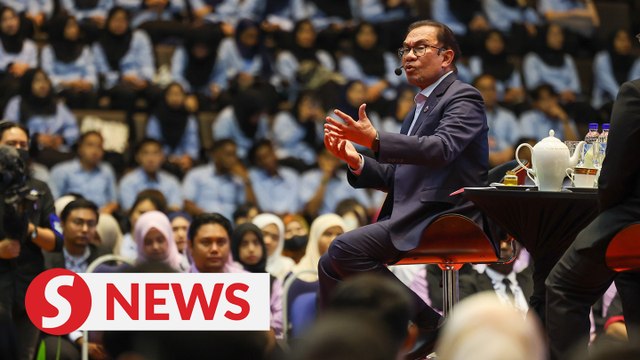 PSD scholars to get an additional RM100 in their monthly allowance, says PM