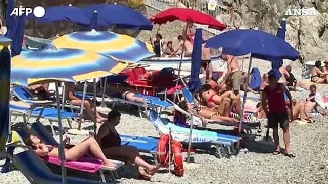 Caro-ferie, fino a 1.000 euro per una giornata al mare in agosto