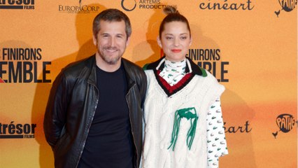 GALA VIDÉO  “Il m'a fait rouler des pelles à tous ses potes” : Marion Cotillard, cette anecdote cocasse sur Guillaume Canet