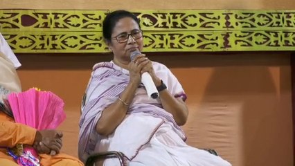 'কেউ বলবেন নাটক! আমার কমদামী শাড়িই পরেছিলেন আদ্যামা' অতীতের ‘গল্প’ বললেন মুখ্যমন্ত্রী | Oneindia