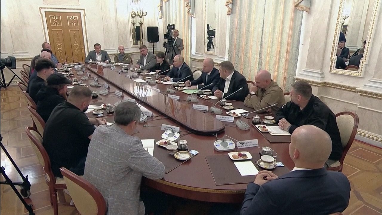 Putin afirma que la contraofensiva ucraniana está sufriendo pérdidas "catastróficas"